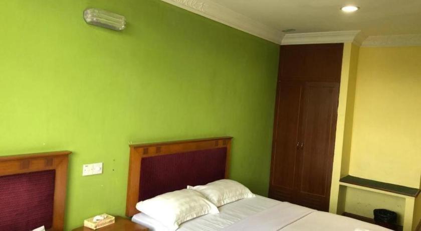 Hotel Perdana Lawas Exterior foto