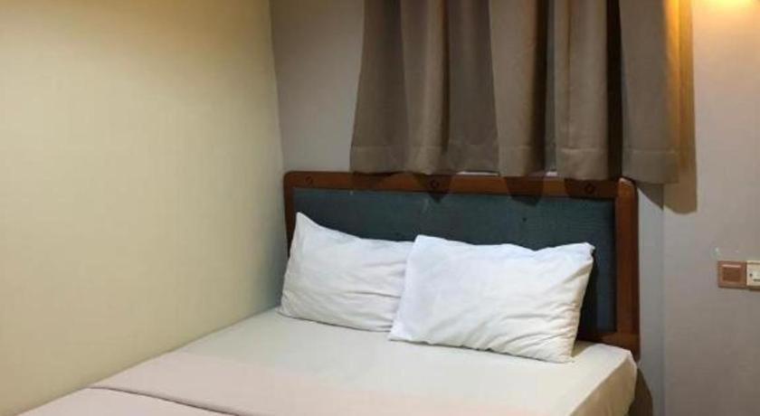 Hotel Perdana Lawas Exterior foto